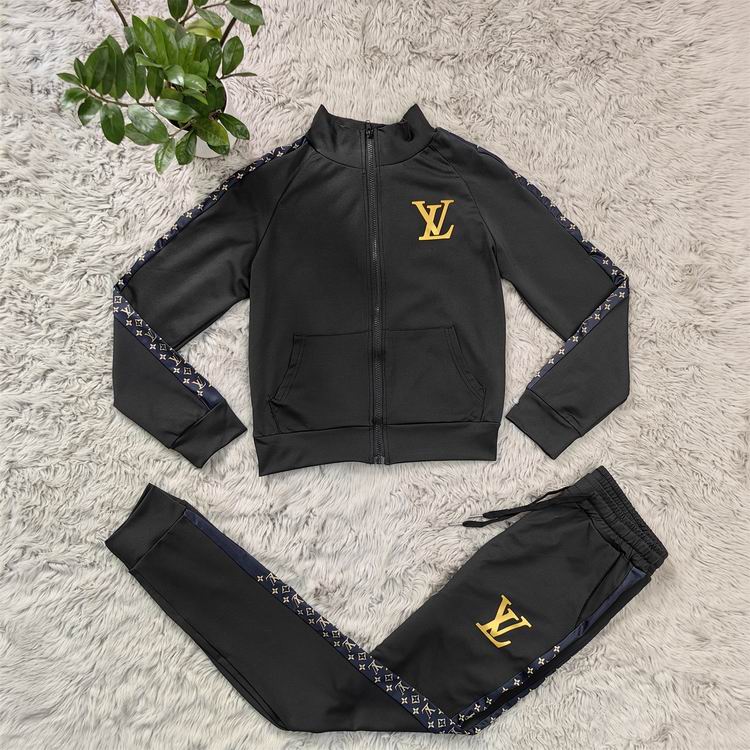Louis Vuitton Tracksuit Wmns ID:20261003-138